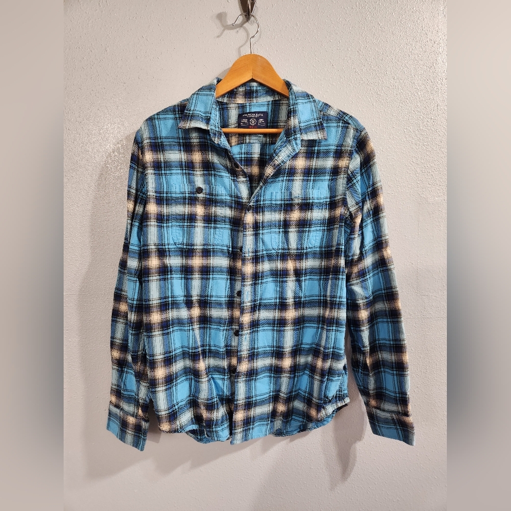 American Eagle Outfitters Blue and Black Plaid Shirt Button Up Flannel Large